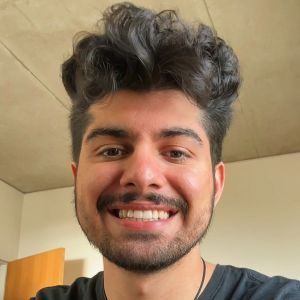Arshiya Jafari-University of California San Diego